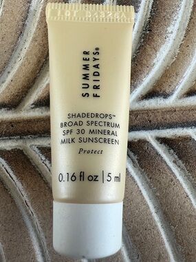 Summer Fridays Shadedrops Broad Spectrum SPF 30 Mineral Milk Sùnscreen MINI BN
